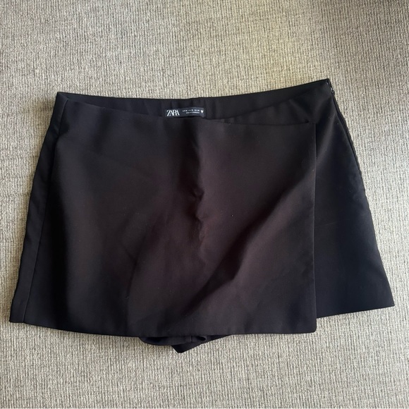 ZARA Asymmetrical Skorts XL Black - Picture 1 of 5